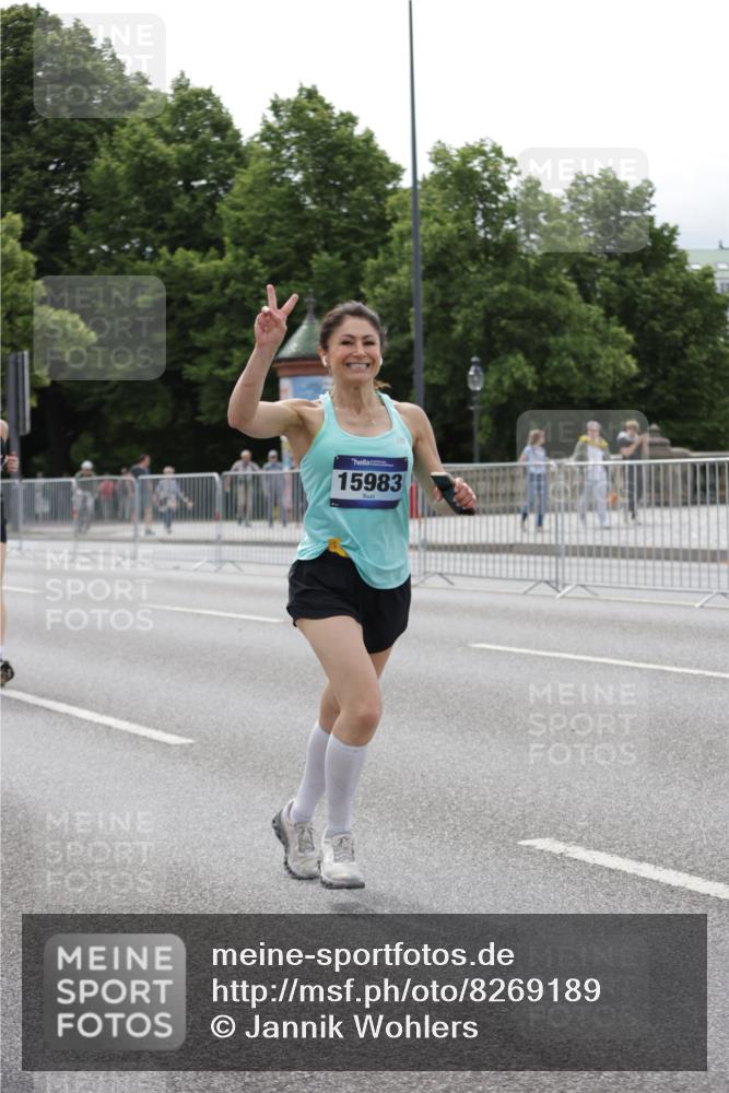 29.06.2025 - hella hamburg halbmarathon Jannik Wohlers http://msf.ph/oto/8269189 29.06.2025 10:33:47 Lombardsbrücke 1672, 1705, 1787, 2265, 2464, 2496, 2526, 2801, 2933, 3145, 3829, 3848, 4807, 4824, 4826, 5584, 6105, 7324, 7329, 8277, 8349, 8965, 10360, 10564, 10800, 11432, 11642, 11668, 12165, 12330, 12896, 13401, 13437, 13485, 14047, 14058, 14854, 14855, 14873, 14919, 15792, 15793, 15845, 15983, 16115, 16578, 17105, 17440, 17650, 17789, 17953, 18044 meine-sportfotos.de