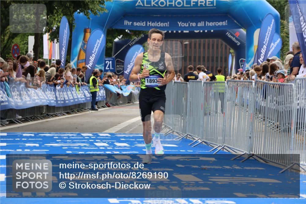 29.06.2025 - hella hamburg halbmarathon Strokosch-Dieckow http://msf.ph/oto/8269190 29.06.2025 10:23:07 Ziel 4128, 7862, 18930 meine-sportfotos.de