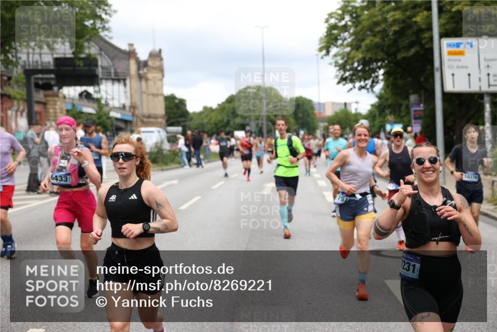 29.06.2025 - hella hamburg halbmarathon Yannick Fuchs http://msf.ph/oto/8269221 29.06.2025 10:48:59 20KM 1125, 1506, 1628, 2029, 2119, 2252, 2448, 2561, 2884, 2955, 3041, 3256, 3652, 3945, 4029, 4231, 4616, 4868, 4903, 4938, 5319, 6355, 6433, 6587, 6891, 6938, 8487, 8514, 8618, 8973, 10044, 10368, 10376, 11184, 11333, 11568, 11797, 11799, 11976, 12483, 12526, 12584, 12961, 13267, 13988, 14175, 14638, 14834, 14845, 14909, 15389, 15854, 15868, 15896, 16047, 16110, 16327, 17842, 18031, 18190, 18380 meine-sportfotos.de
