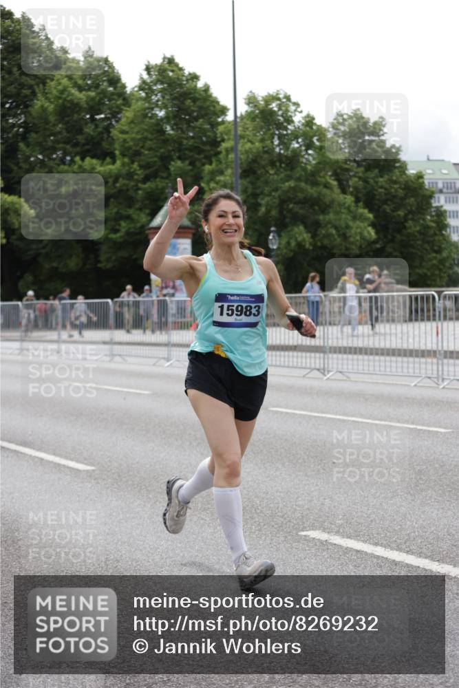 29.06.2025 - hella hamburg halbmarathon Jannik Wohlers http://msf.ph/oto/8269232 29.06.2025 10:33:47 Lombardsbrücke 1672, 1705, 1787, 2265, 2464, 2496, 2526, 2801, 2933, 3145, 3829, 3848, 4807, 4824, 4826, 5584, 6105, 7324, 7329, 8277, 8349, 8965, 10360, 10564, 10800, 11432, 11642, 11668, 12165, 12330, 12896, 13401, 13437, 13485, 14047, 14058, 14854, 14855, 14873, 14919, 15792, 15793, 15845, 15983, 16115, 16578, 17105, 17440, 17650, 17789, 17953, 18044 meine-sportfotos.de