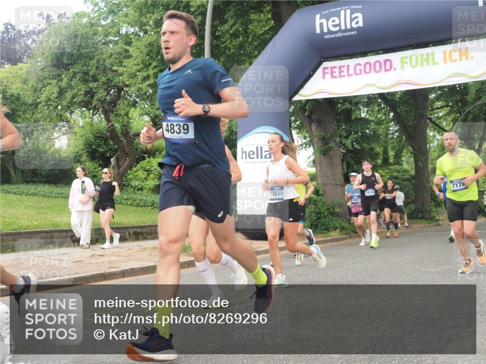 29.06.2025 - hella hamburg halbmarathon KatJ http://msf.ph/oto/8269296 29.06.2025 10:39:33 Zwischen KM18-KM19 2364, 2396, 4814, 4839, 5032, 5482, 6562, 6657, 7178, 7724, 7732, 8172, 8661, 8710, 8720 meine-sportfotos.de
