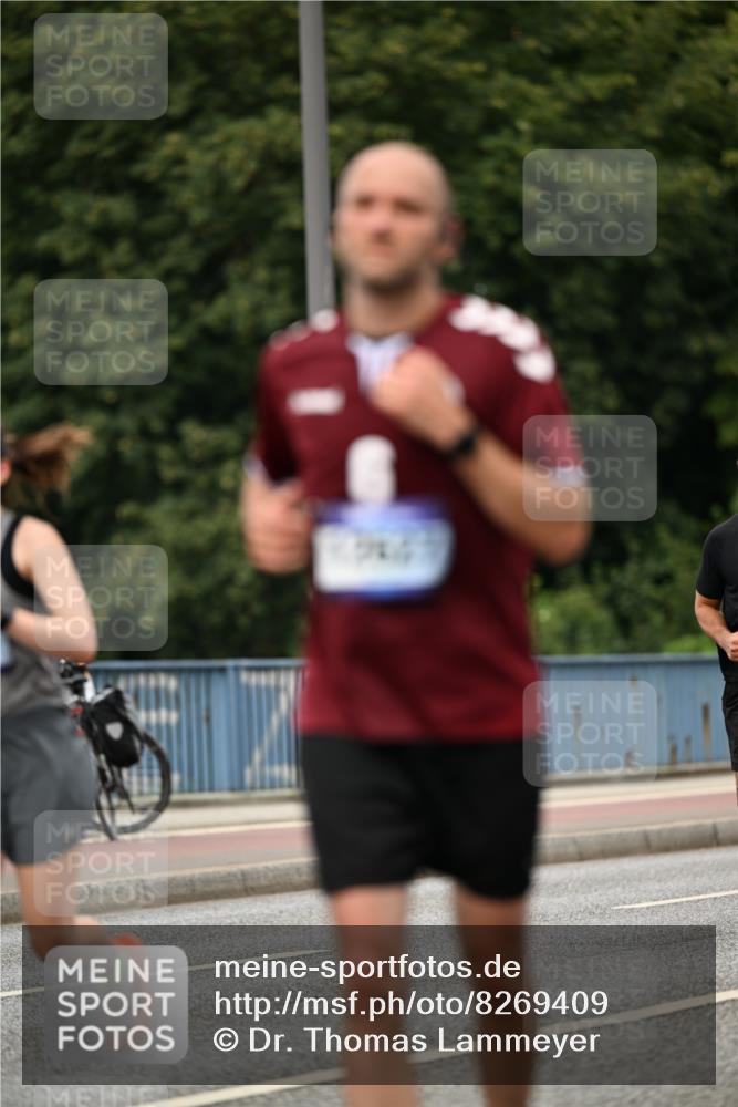 29.06.2025 - hella hamburg halbmarathon Dr. Thomas Lammeyer http://msf.ph/oto/8269409 29.06.2025 10:35:50 Kennedybrücke 1235, 1844, 2672, 2831, 2832, 3358, 3396, 3424, 3571, 3681, 4877, 4953, 5165, 5350, 5496, 5846, 5965, 6160, 6344, 6573, 7295, 7334, 7816, 8304, 8538, 8806, 9078, 9104, 9183, 9478, 9882, 9883, 10240, 10421, 10435, 10653, 11178 meine-sportfotos.de