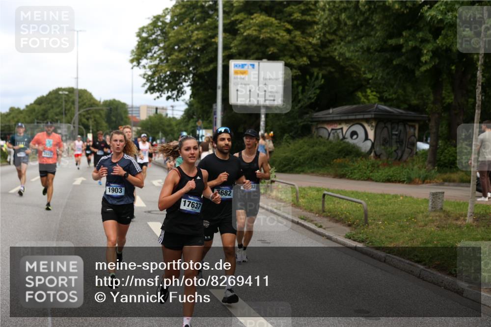 29.06.2025 - hella hamburg halbmarathon Yannick Fuchs http://msf.ph/oto/8269411 29.06.2025 10:36:53 20KM 1209, 1256, 1312, 1700, 1903, 2233, 3523, 4823, 5436, 5682, 6639, 6721, 6770, 7035, 7363, 7448, 7693, 7734, 7765, 7865, 8694, 10216, 10469, 12098, 13446, 13483, 13709, 13725, 14811, 15095, 15175, 15270, 15654, 16281, 16295, 16507, 16626, 16660, 17000, 17016, 17363, 17637, 17864, 17926, 18330, 18559, 18920 meine-sportfotos.de
