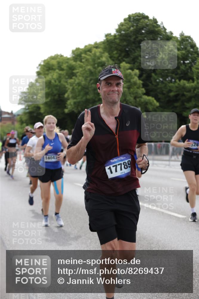 29.06.2025 - hella hamburg halbmarathon Jannik Wohlers http://msf.ph/oto/8269437 29.06.2025 10:33:48 Lombardsbrücke 1672, 1705, 1787, 2265, 2464, 2496, 2526, 2801, 2933, 3145, 3829, 3848, 4807, 4824, 4826, 5584, 6105, 7324, 7329, 8277, 8349, 8965, 10360, 10564, 11432, 11642, 11668, 12165, 12330, 12896, 13437, 13485, 13747, 14047, 14058, 14854, 14855, 14873, 14919, 15792, 15793, 15845, 15983, 16115, 16578, 17105, 17440, 17650, 17789, 17953, 18044 meine-sportfotos.de
