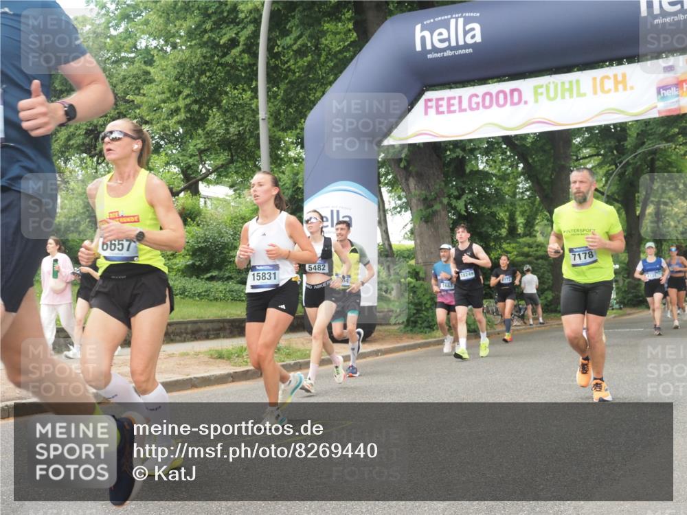 29.06.2025 - hella hamburg halbmarathon KatJ http://msf.ph/oto/8269440 29.06.2025 10:39:33 Zwischen KM18-KM19 2364, 2396, 4814, 4839, 5032, 5482, 6562, 6657, 7178, 7724, 7732, 8172, 8661, 8710, 8720 meine-sportfotos.de