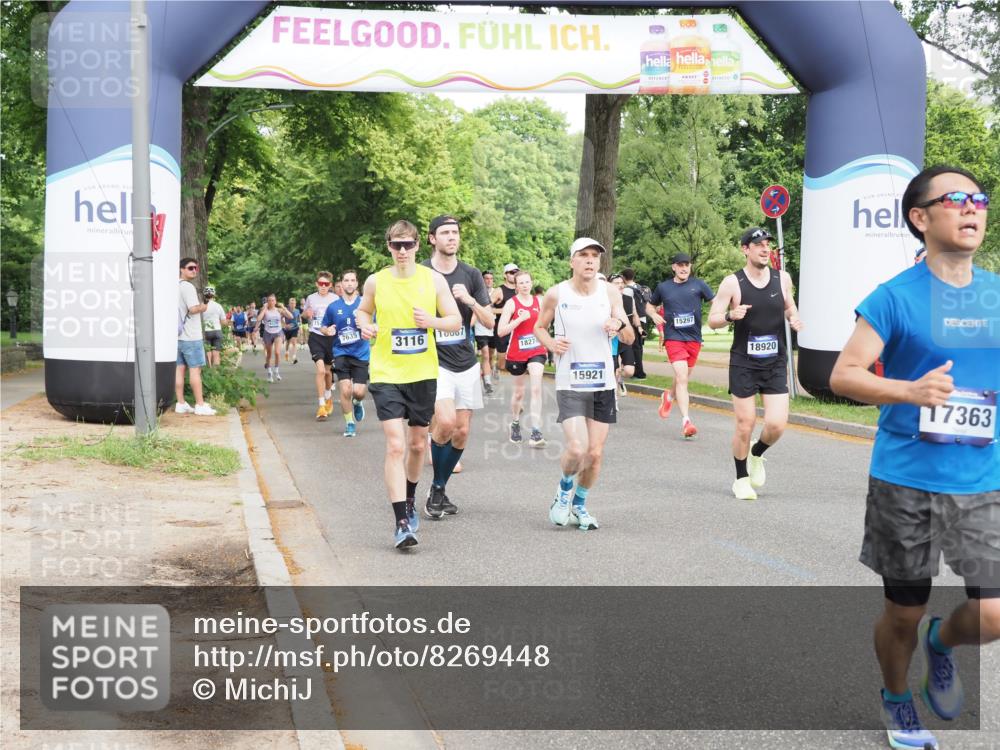 29.06.2025 - hella hamburg halbmarathon MichiJ http://msf.ph/oto/8269448 29.06.2025 10:31:09 Zwischen KM18-KM19 2233, 3116, 3697, 9371, 14201, 14210, 15233, 15301, 15921, 16626, 17363, 17864, 18274, 18632, 18920, 18987, 19090 meine-sportfotos.de