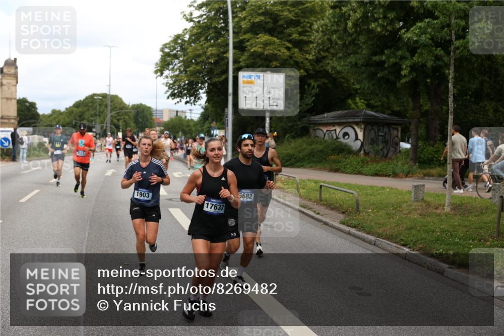 29.06.2025 - hella hamburg halbmarathon Yannick Fuchs http://msf.ph/oto/8269482 29.06.2025 10:36:53 20KM 1209, 1256, 1312, 1700, 1903, 2233, 3523, 4823, 5436, 5682, 6639, 6721, 6770, 7035, 7363, 7448, 7693, 7734, 7765, 7865, 8694, 10216, 10469, 12098, 13446, 13483, 13709, 13725, 14811, 15095, 15175, 15270, 15654, 16281, 16295, 16507, 16626, 16660, 17000, 17016, 17363, 17637, 17864, 17926, 18330, 18559, 18920 meine-sportfotos.de