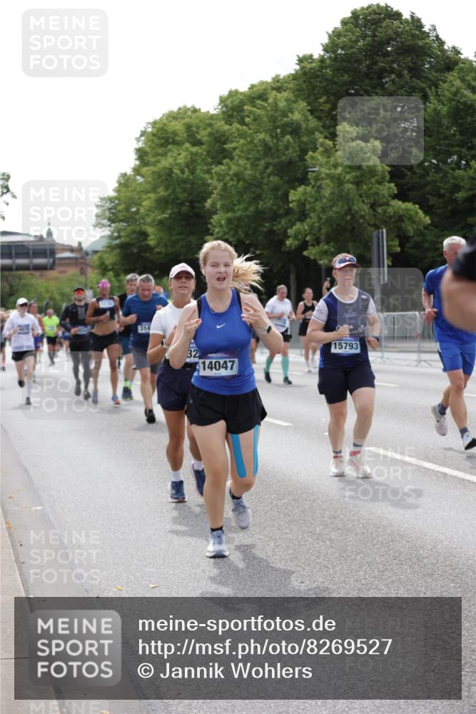 29.06.2025 - hella hamburg halbmarathon Jannik Wohlers http://msf.ph/oto/8269527 29.06.2025 10:33:48 Lombardsbrücke 1672, 1705, 1787, 2265, 2464, 2496, 2526, 2801, 2933, 3145, 3829, 3848, 4807, 4824, 4826, 5584, 6105, 7324, 7329, 8277, 8349, 8965, 10360, 10564, 11432, 11642, 11668, 12165, 12330, 12896, 13437, 13485, 13747, 14047, 14058, 14854, 14855, 14873, 14919, 15792, 15793, 15845, 15983, 16115, 16578, 17105, 17440, 17650, 17789, 17953, 18044 meine-sportfotos.de