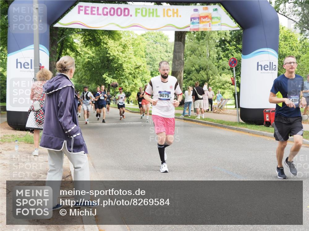 29.06.2025 - hella hamburg halbmarathon MichiJ http://msf.ph/oto/8269584 29.06.2025 10:55:34 Zwischen KM18-KM19 4492, 8632, 9075, 9128, 14149, 14868, 15697, 19134 meine-sportfotos.de
