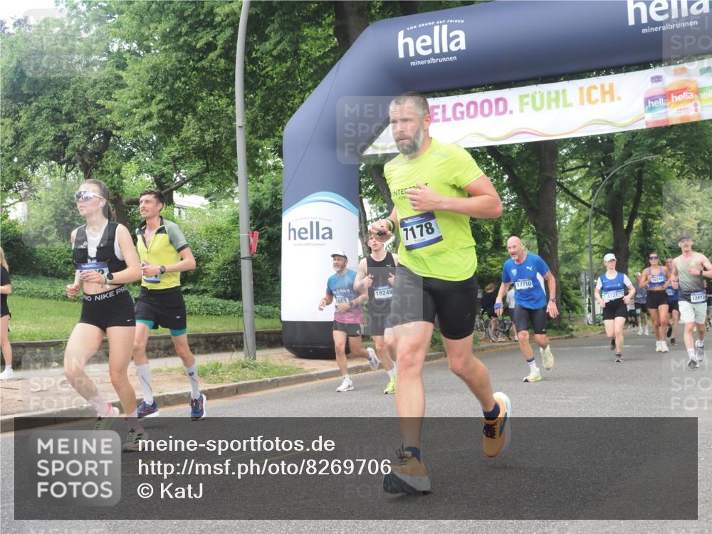29.06.2025 - hella hamburg halbmarathon KatJ http://msf.ph/oto/8269706 29.06.2025 10:39:34 Zwischen KM18-KM19 2364, 4121, 4814, 4839, 5032, 5482, 6562, 6657, 7178, 7724, 7732, 8172, 8661, 8710, 8720 meine-sportfotos.de