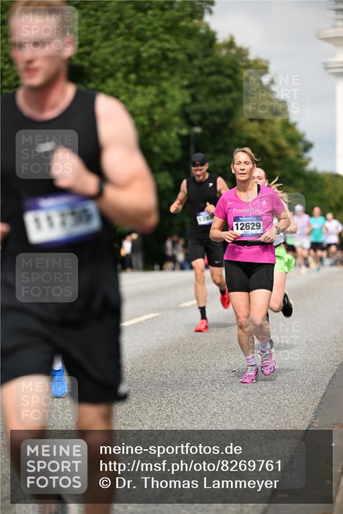 29.06.2025 - hella hamburg halbmarathon Dr. Thomas Lammeyer http://msf.ph/oto/8269761 29.06.2025 10:15:10 Kennedybrücke 1531, 1866, 4287, 5379, 5440, 8171, 8807, 8810, 9169, 10196, 10372, 11149, 11321 meine-sportfotos.de