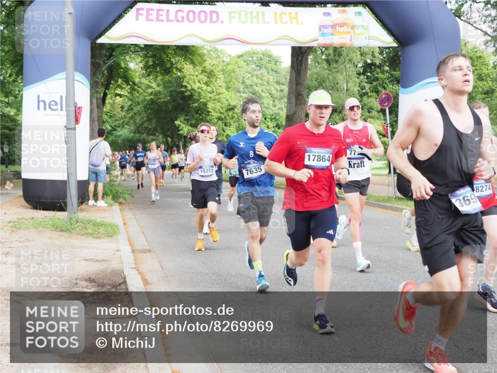 29.06.2025 - hella hamburg halbmarathon MichiJ http://msf.ph/oto/8269969 29.06.2025 10:31:11 Zwischen KM18-KM19 1353, 2233, 3116, 3697, 7448, 7635, 9371, 11907, 14201, 14210, 15233, 15301, 15921, 16626, 17363, 17733, 17864, 17911, 18274, 18449, 18632, 18920, 18987, 19090 meine-sportfotos.de