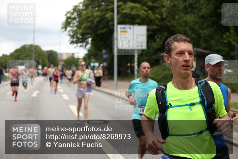29.06.2025 - hella hamburg halbmarathon Yannick Fuchs http://msf.ph/oto/8269973 29.06.2025 10:49:01 20KM 1125, 1506, 1628, 2029, 2119, 2252, 2448, 2561, 2884, 2955, 3256, 3652, 4029, 4616, 4868, 4903, 4938, 5021, 5319, 6355, 6433, 6587, 6891, 6938, 8487, 8618, 8973, 10044, 10368, 10376, 11184, 11333, 11568, 11797, 11799, 11976, 12483, 12526, 12584, 12961, 13267, 13988, 14175, 14750, 14834, 14845, 14909, 15389, 15854, 15868, 15896, 16047, 16110, 16327, 17842, 18031, 18190, 18380 meine-sportfotos.de