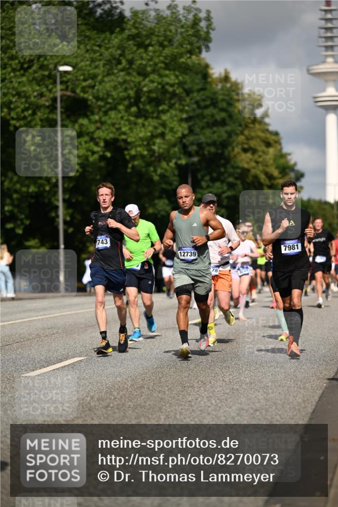 29.06.2025 - hella hamburg halbmarathon Dr. Thomas Lammeyer http://msf.ph/oto/8270073 29.06.2025 09:52:37 Kennedybrücke 1042, 1571, 1600, 2044, 2707, 2797, 2849, 3014, 5050, 5124, 6037, 6047, 6771, 7109, 7310, 7482, 7981, 9640, 9643, 9686, 10369, 10451, 10877, 11106, 11177, 11423 meine-sportfotos.de