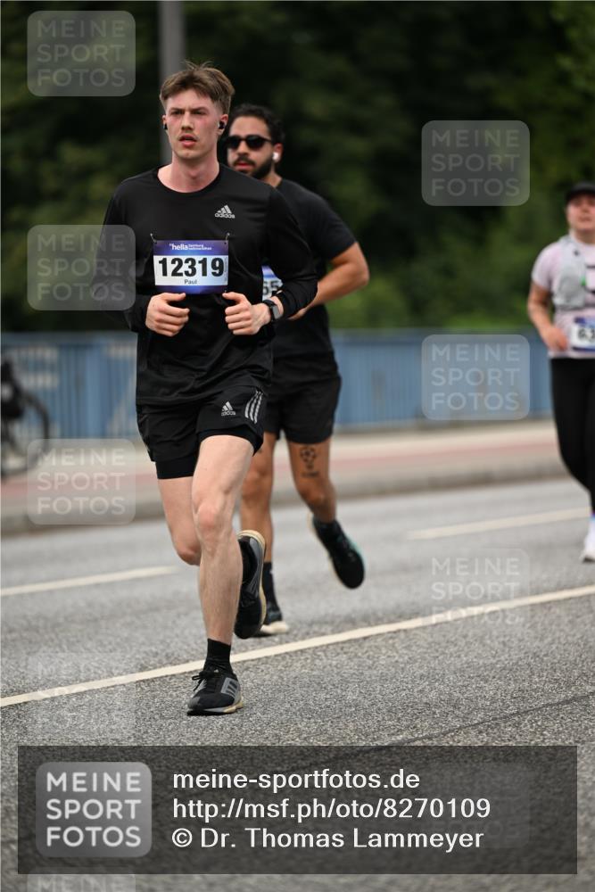29.06.2025 - hella hamburg halbmarathon Dr. Thomas Lammeyer http://msf.ph/oto/8270109 29.06.2025 10:35:51 Kennedybrücke 1235, 1844, 2672, 2831, 2832, 3358, 3396, 3571, 3681, 4877, 4953, 5165, 5350, 5496, 5846, 5965, 6160, 6344, 6573, 7295, 7334, 7816, 7898, 8304, 8538, 8757, 8806, 9078, 9104, 9478, 9882, 9883, 10240, 10421, 10435, 10653, 11178 meine-sportfotos.de