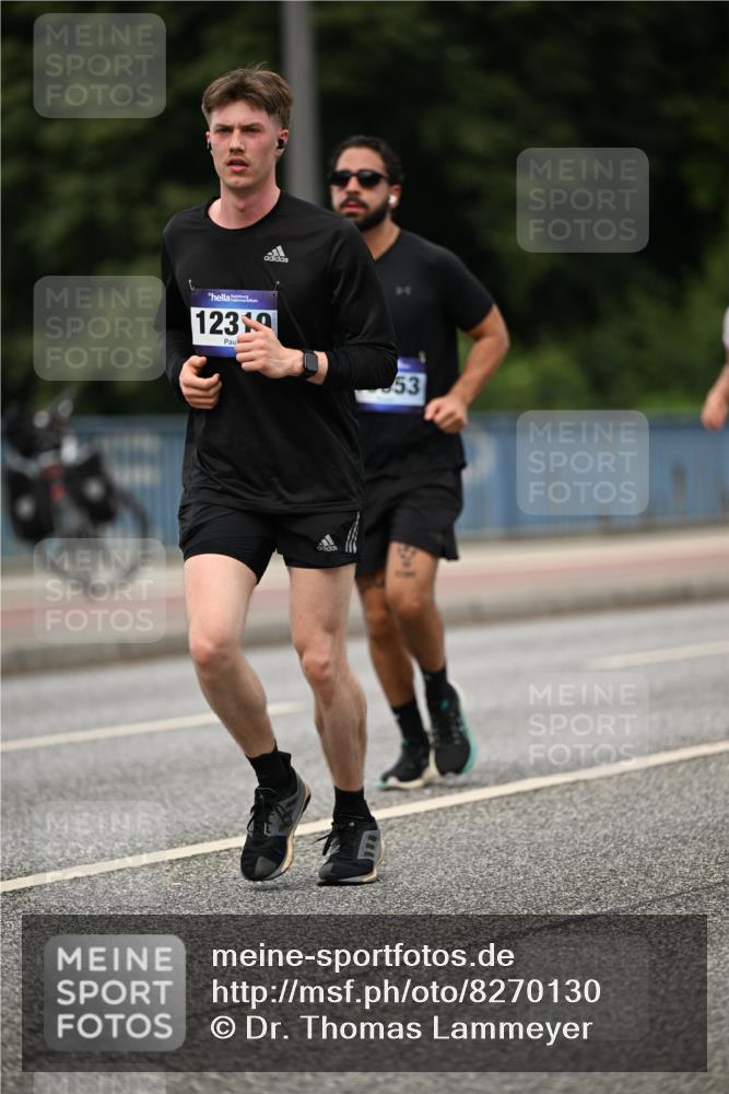29.06.2025 - hella hamburg halbmarathon Dr. Thomas Lammeyer http://msf.ph/oto/8270130 29.06.2025 10:35:51 Kennedybrücke 1235, 1844, 2672, 2831, 2832, 3358, 3396, 3571, 3681, 4877, 4953, 5165, 5350, 5496, 5846, 5965, 6160, 6344, 6573, 7295, 7334, 7816, 7898, 8304, 8538, 8757, 8806, 9078, 9104, 9478, 9882, 9883, 10240, 10421, 10435, 10653, 11178 meine-sportfotos.de