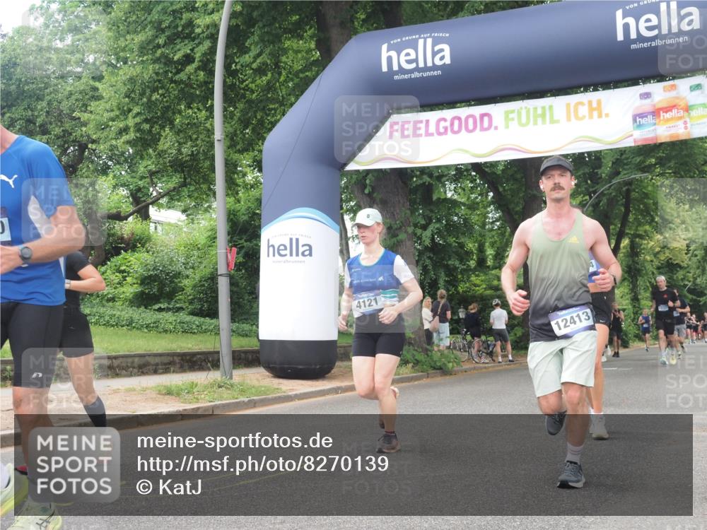 29.06.2025 - hella hamburg halbmarathon KatJ http://msf.ph/oto/8270139 29.06.2025 10:39:37 Zwischen KM18-KM19 1683, 2364, 4121, 4814, 4839, 5482, 6657, 7178, 7732, 8172, 8710 meine-sportfotos.de