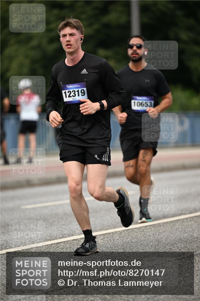 29.06.2025 - hella hamburg halbmarathon Dr. Thomas Lammeyer http://msf.ph/oto/8270147 29.06.2025 10:35:52 Kennedybrücke 1235, 1844, 2672, 2831, 2832, 3358, 3396, 3571, 3681, 4877, 4953, 5165, 5350, 5496, 5846, 5965, 6160, 6344, 6573, 7295, 7334, 7816, 7898, 8304, 8538, 8757, 8806, 9078, 9104, 9478, 9882, 9883, 10240, 10421, 10435, 10653, 11178 meine-sportfotos.de