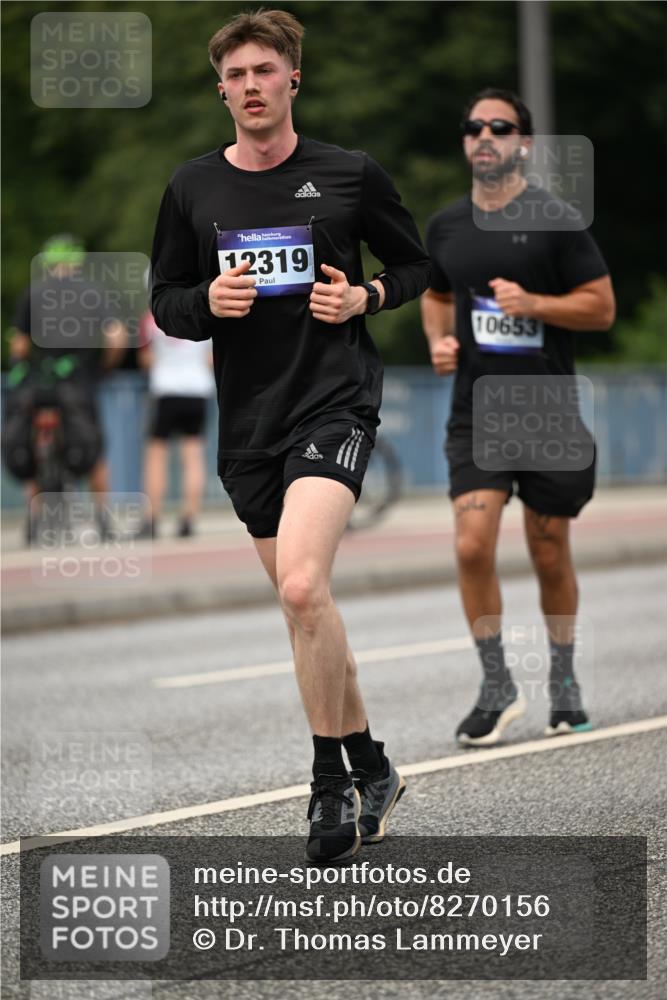 29.06.2025 - hella hamburg halbmarathon Dr. Thomas Lammeyer http://msf.ph/oto/8270156 29.06.2025 10:35:52 Kennedybrücke 1235, 1844, 2672, 2831, 2832, 3358, 3396, 3571, 3681, 4877, 4953, 5165, 5350, 5496, 5846, 5965, 6160, 6344, 6573, 7295, 7334, 7816, 7898, 8304, 8538, 8757, 8806, 9078, 9104, 9478, 9882, 9883, 10240, 10421, 10435, 10653, 11178 meine-sportfotos.de