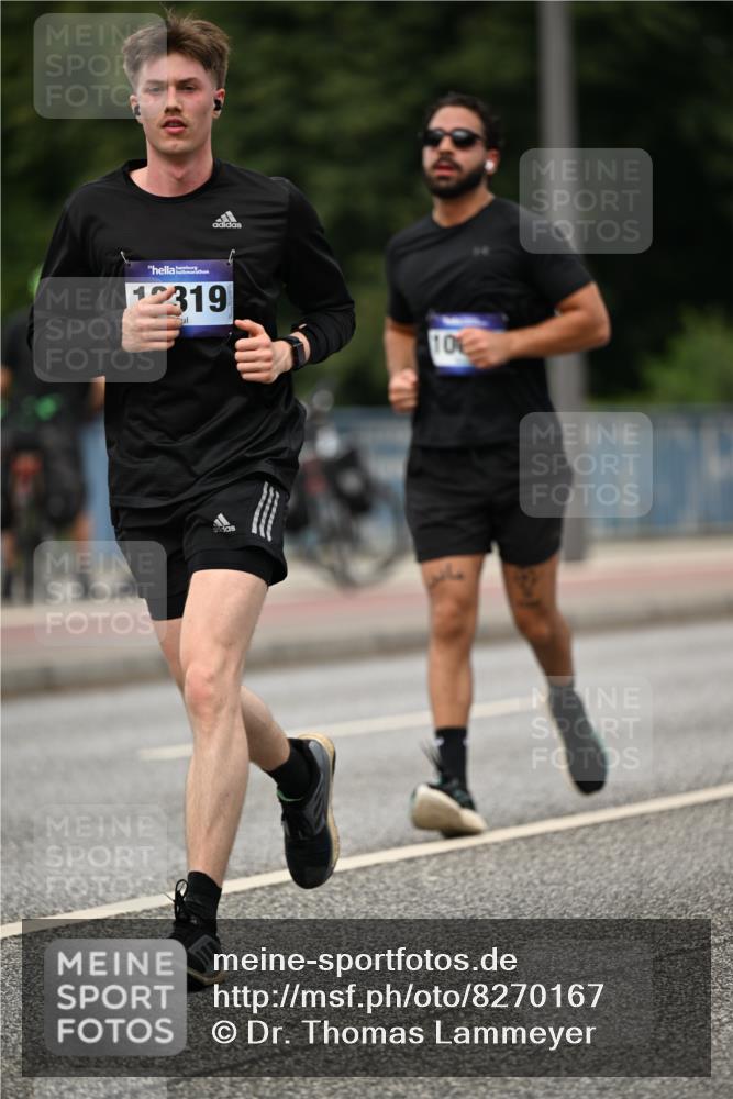 29.06.2025 - hella hamburg halbmarathon Dr. Thomas Lammeyer http://msf.ph/oto/8270167 29.06.2025 10:35:52 Kennedybrücke 1235, 1844, 2672, 2831, 2832, 3358, 3396, 3571, 3681, 4877, 4953, 5165, 5350, 5496, 5846, 5965, 6160, 6344, 6573, 7295, 7334, 7816, 7898, 8304, 8538, 8757, 8806, 9078, 9104, 9478, 9882, 9883, 10240, 10421, 10435, 10653, 11178 meine-sportfotos.de