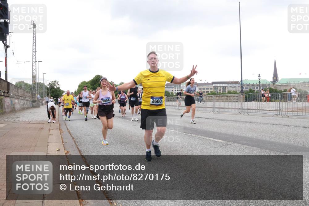29.06.2025 - hella hamburg halbmarathon Lena Gebhardt http://msf.ph/oto/8270175 29.06.2025 10:54:17 Lombardsbrücke 2854, 14416, 2600, 1017, 1263, 1687, 1744, 1753, 1762, 1779, 1789, 1822, 1949, 2079, 2244, 2372, 2532, 2600, 2761, 2854, 3079, 3187, 3188, 3249, 3364, 3465, 3467, 3557, 3761, 3795, 3857, 4323, 4685, 4720, 4838, 4971, 5157, 5185, 5216, 5309, 5430, 5514, 5804, 5817, 5898, 5933, 5964, 5993, 6023, 6192, 6279, 6468, 6583, 6987, 6988, 7498, 7614, 7670, 7874, 7946, 7986, 8801, 8803, 8867, 8924, 9130, 9138, 9203, 9503, 9572, 10207, 11354, 11390, 11785, 12930 meine-sportfotos.de