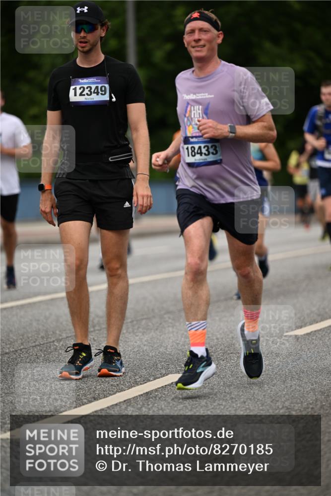 29.06.2025 - hella hamburg halbmarathon Dr. Thomas Lammeyer http://msf.ph/oto/8270185 29.06.2025 10:35:53 Kennedybrücke 1235, 1844, 2672, 2831, 2832, 3358, 3396, 3571, 3681, 4877, 4953, 5165, 5350, 5496, 5846, 5965, 6160, 6344, 6573, 7295, 7334, 7816, 7898, 8304, 8538, 8757, 8806, 9078, 9104, 9478, 9882, 9883, 10421, 10435, 10653 meine-sportfotos.de