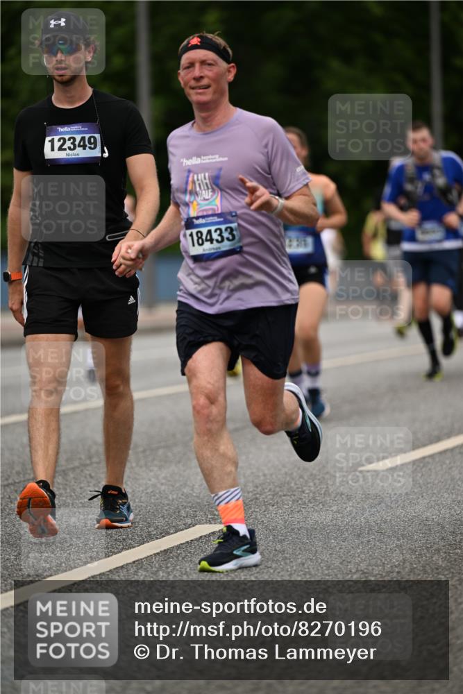 29.06.2025 - hella hamburg halbmarathon Dr. Thomas Lammeyer http://msf.ph/oto/8270196 29.06.2025 10:35:53 Kennedybrücke 1235, 1844, 2672, 2831, 2832, 3358, 3396, 3571, 3681, 4877, 4953, 5165, 5350, 5496, 5846, 5965, 6160, 6344, 6573, 7295, 7334, 7816, 7898, 8304, 8538, 8757, 8806, 9078, 9104, 9478, 9882, 9883, 10421, 10435, 10653 meine-sportfotos.de