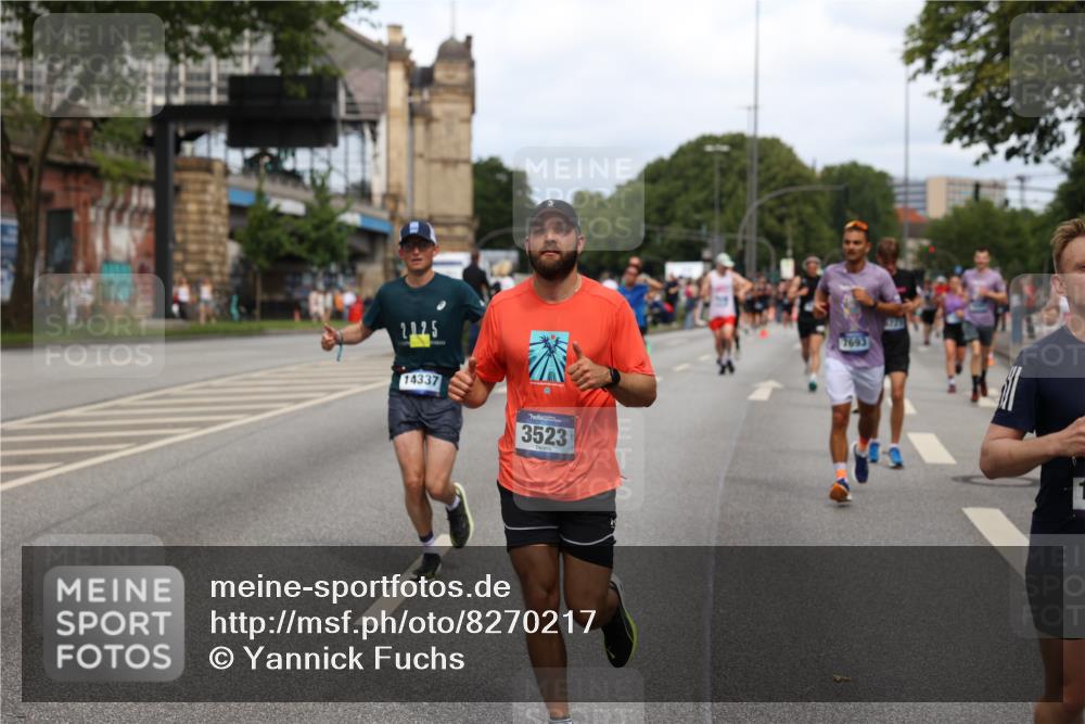 29.06.2025 - hella hamburg halbmarathon Yannick Fuchs http://msf.ph/oto/8270217 29.06.2025 10:36:56 20KM 1209, 1256, 1312, 1700, 1903, 2233, 3523, 4235, 4823, 5436, 5682, 6639, 6721, 6770, 7035, 7363, 7448, 7693, 7734, 7765, 7865, 9833, 10216, 10469, 12098, 13446, 13483, 13709, 13725, 14811, 15095, 15175, 15270, 15301, 16281, 16295, 16507, 16626, 16660, 17000, 17016, 17177, 17363, 17637, 17864, 18330, 18559, 18632, 18920 meine-sportfotos.de