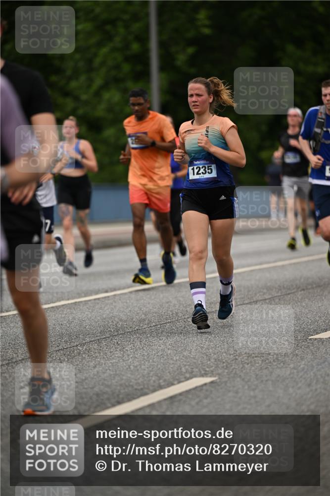 29.06.2025 - hella hamburg halbmarathon Dr. Thomas Lammeyer http://msf.ph/oto/8270320 29.06.2025 10:35:54 Kennedybrücke 1235, 2672, 2831, 2832, 3358, 3396, 3571, 3681, 4877, 4953, 5350, 5496, 5846, 5965, 6160, 6344, 6573, 7295, 7334, 7816, 7898, 8304, 8538, 8757, 8806, 9078, 9104, 9478, 9882, 9883, 10421, 10435, 10653 meine-sportfotos.de