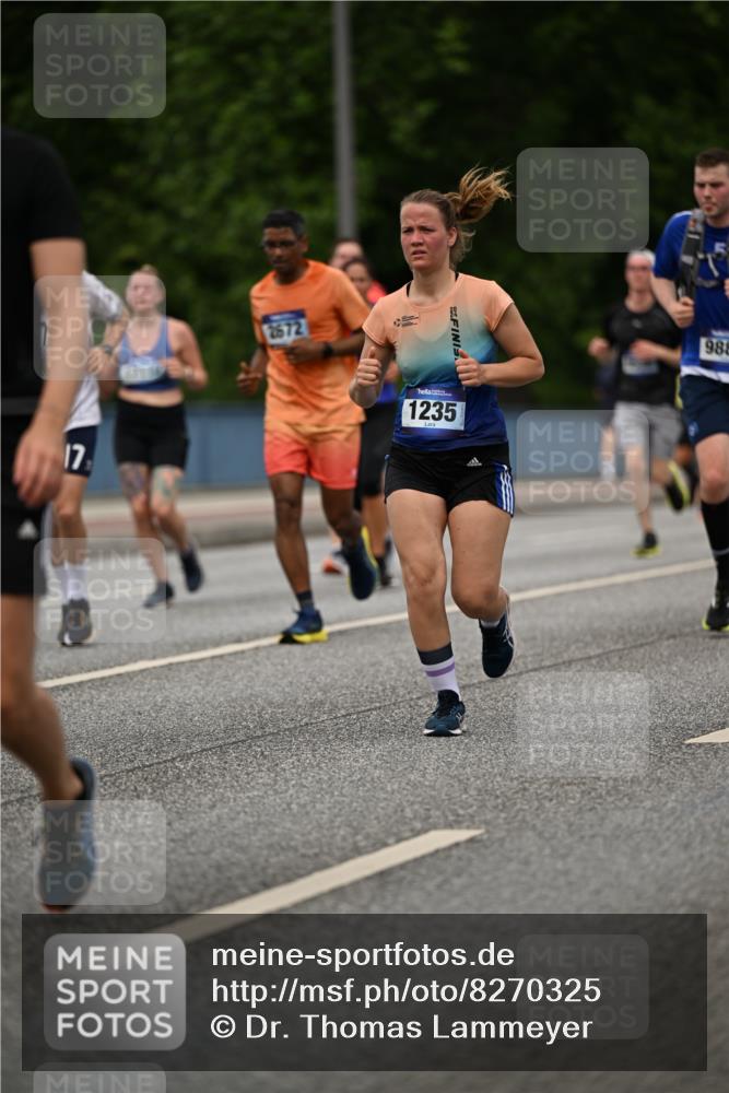 29.06.2025 - hella hamburg halbmarathon Dr. Thomas Lammeyer http://msf.ph/oto/8270325 29.06.2025 10:35:54 Kennedybrücke 1235, 2672, 2831, 2832, 3358, 3396, 3571, 3681, 4877, 4953, 5350, 5496, 5846, 5965, 6160, 6344, 6573, 7295, 7334, 7816, 7898, 8304, 8538, 8757, 8806, 9078, 9104, 9478, 9882, 9883, 10421, 10435, 10653 meine-sportfotos.de