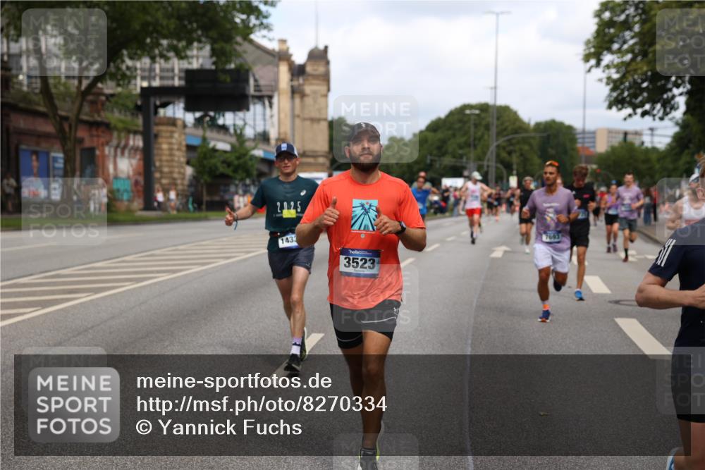 29.06.2025 - hella hamburg halbmarathon Yannick Fuchs http://msf.ph/oto/8270334 29.06.2025 10:36:56 20KM 1209, 1256, 1312, 1700, 1903, 2233, 3523, 4235, 4823, 5436, 5682, 6639, 6721, 6770, 7035, 7363, 7448, 7693, 7734, 7765, 7865, 9833, 10216, 10469, 12098, 13446, 13483, 13709, 13725, 14811, 15095, 15175, 15270, 15301, 16281, 16295, 16507, 16626, 16660, 17000, 17016, 17177, 17363, 17637, 17864, 18330, 18559, 18632, 18920 meine-sportfotos.de