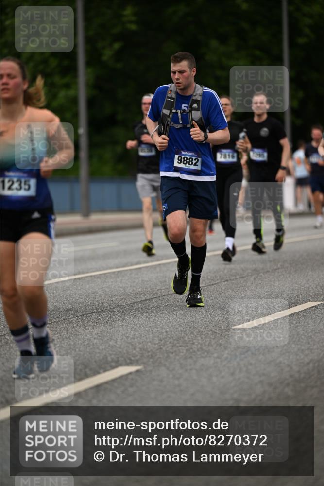 29.06.2025 - hella hamburg halbmarathon Dr. Thomas Lammeyer http://msf.ph/oto/8270372 29.06.2025 10:35:56 Kennedybrücke 1235, 2672, 2831, 2832, 3358, 4877, 4924, 4953, 5350, 5496, 5846, 6344, 7295, 7334, 7816, 7898, 8304, 8538, 8757, 9078, 9104, 9478, 9604, 9882, 9883, 10421, 10435, 10653 meine-sportfotos.de