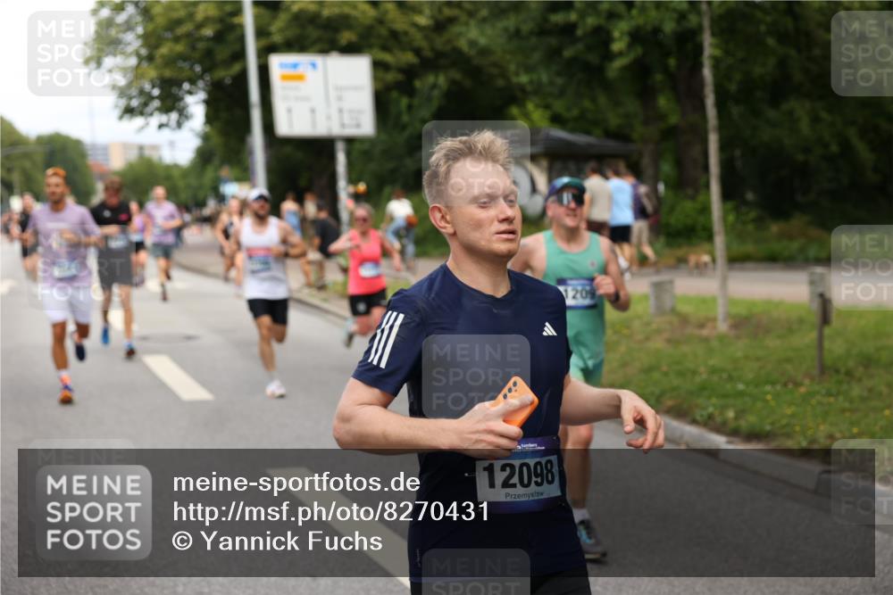 29.06.2025 - hella hamburg halbmarathon Yannick Fuchs http://msf.ph/oto/8270431 29.06.2025 10:36:57 20KM 1209, 1256, 1312, 1700, 1903, 2233, 3523, 4235, 4823, 5436, 5682, 6639, 6721, 6770, 7035, 7363, 7448, 7693, 7734, 7765, 7865, 9833, 10216, 10469, 11907, 12098, 13446, 13483, 13709, 13725, 14811, 15095, 15175, 15270, 15297, 15301, 16281, 16295, 16507, 16626, 16660, 16677, 17000, 17016, 17177, 17363, 17637, 17864, 18330, 18559, 18632, 18920 meine-sportfotos.de