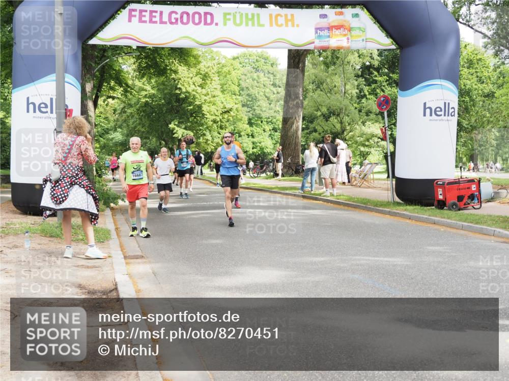 29.06.2025 - hella hamburg halbmarathon MichiJ http://msf.ph/oto/8270451 29.06.2025 10:55:45 Zwischen KM18-KM19 1610, 2281, 3154, 4453, 6026, 6217, 8263, 8563, 15369, 18176 meine-sportfotos.de