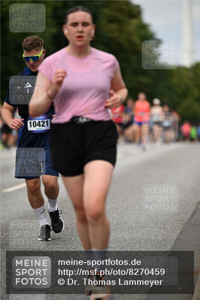 29.06.2025 - hella hamburg halbmarathon Dr. Thomas Lammeyer http://msf.ph/oto/8270459 29.06.2025 10:35:58 Kennedybrücke 1235, 2672, 2831, 2832, 3358, 4877, 4924, 5496, 6344, 7295, 7334, 7344, 7816, 7898, 8304, 8538, 8757, 9078, 9478, 9604, 9882, 9883, 10421, 10435, 10653 meine-sportfotos.de