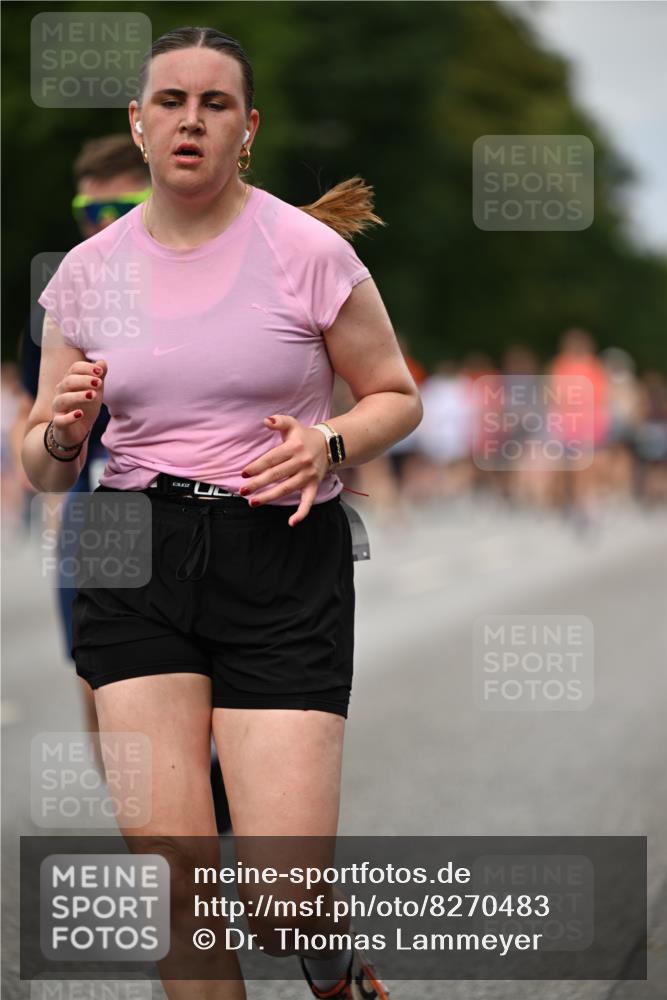 29.06.2025 - hella hamburg halbmarathon Dr. Thomas Lammeyer http://msf.ph/oto/8270483 29.06.2025 10:35:58 Kennedybrücke 1235, 2672, 2831, 2832, 3358, 4877, 4924, 5496, 6344, 7295, 7334, 7344, 7816, 7898, 8304, 8538, 8757, 9078, 9478, 9604, 9882, 9883, 10421, 10435, 10653 meine-sportfotos.de