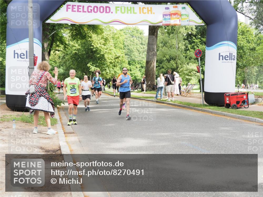 29.06.2025 - hella hamburg halbmarathon MichiJ http://msf.ph/oto/8270491 29.06.2025 10:55:45 Zwischen KM18-KM19 1610, 2281, 3154, 4453, 6026, 6217, 8263, 8563, 15369, 18176 meine-sportfotos.de
