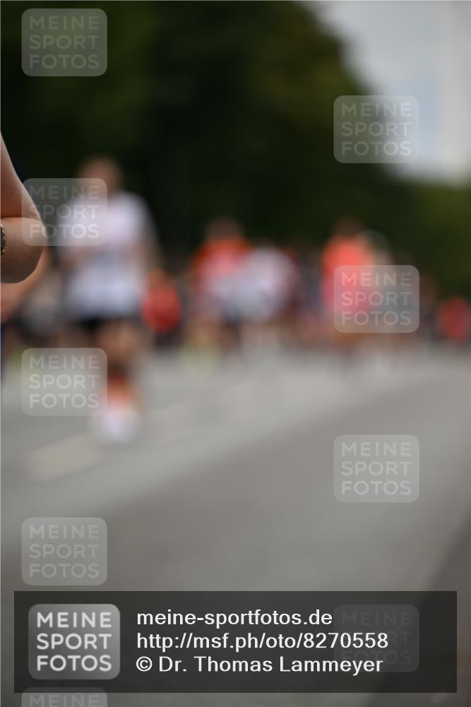 29.06.2025 - hella hamburg halbmarathon Dr. Thomas Lammeyer http://msf.ph/oto/8270558 29.06.2025 10:35:59 Kennedybrücke 1235, 2672, 2831, 2832, 3358, 3752, 4877, 4924, 5496, 6344, 7295, 7334, 7344, 7570, 7695, 7816, 7898, 8304, 8538, 8757, 9078, 9478, 9604, 9882, 9883, 10421, 10653 meine-sportfotos.de