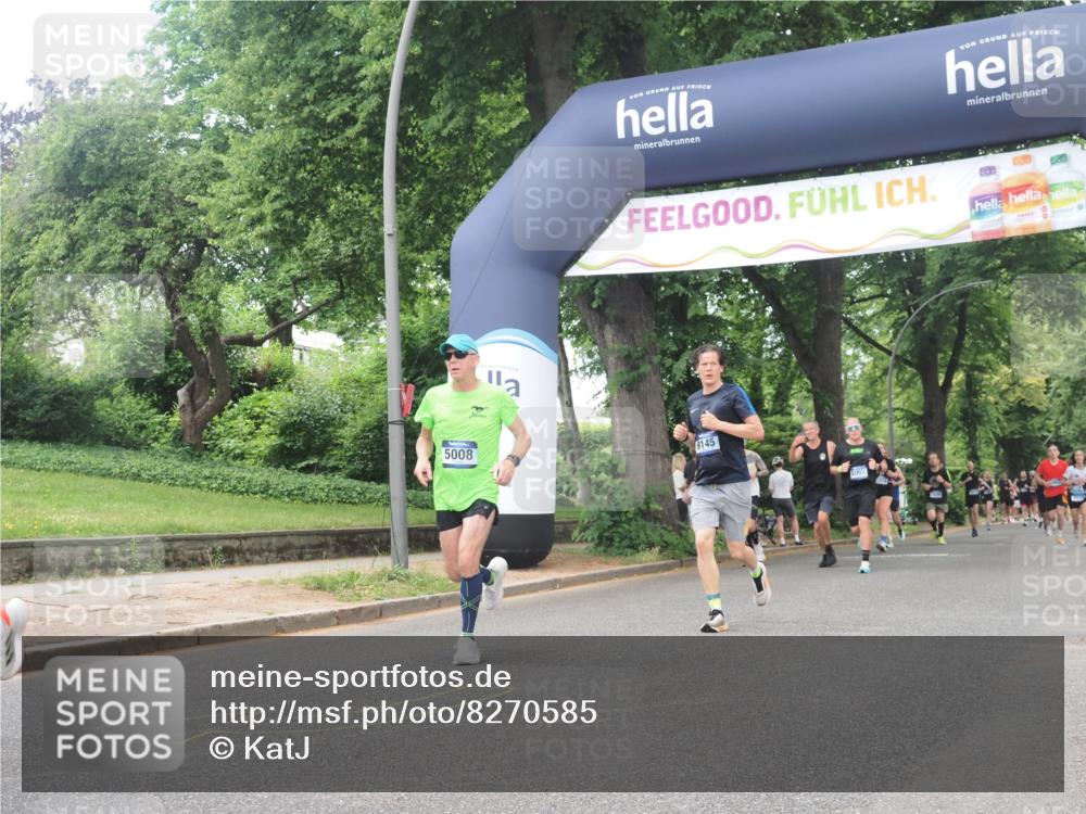 29.06.2025 - hella hamburg halbmarathon KatJ http://msf.ph/oto/8270585 29.06.2025 10:39:42 Zwischen KM18-KM19 1683, 4121, 5008 meine-sportfotos.de