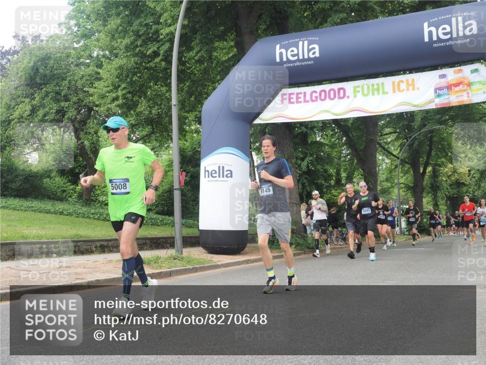 29.06.2025 - hella hamburg halbmarathon KatJ http://msf.ph/oto/8270648 29.06.2025 10:39:43 Zwischen KM18-KM19 1683, 5008, 7383 meine-sportfotos.de