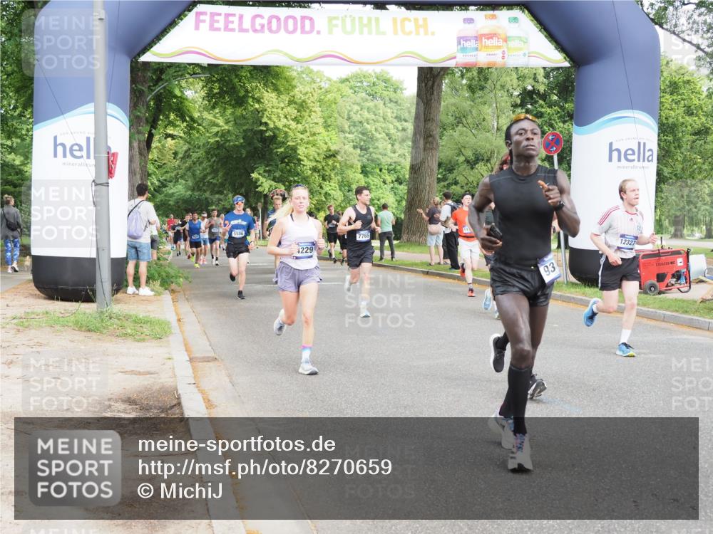 29.06.2025 - hella hamburg halbmarathon MichiJ http://msf.ph/oto/8270659 29.06.2025 10:31:15 Zwischen KM18-KM19 1353, 2653, 3116, 3697, 4229, 4235, 7448, 7635, 7734, 7765, 9364, 10216, 11907, 12327, 15233, 16626, 17733, 17864, 17911, 18274, 18449, 18632, 18659, 18920, 18987, 19090 meine-sportfotos.de