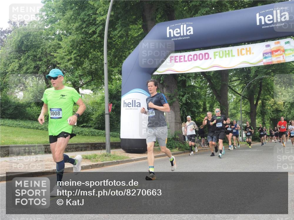 29.06.2025 - hella hamburg halbmarathon KatJ http://msf.ph/oto/8270663 29.06.2025 10:39:43 Zwischen KM18-KM19 1683, 5008, 7383 meine-sportfotos.de