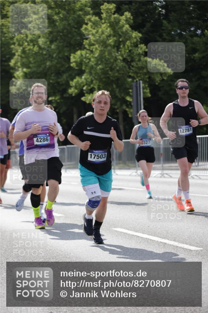 29.06.2025 - hella hamburg halbmarathon Jannik Wohlers http://msf.ph/oto/8270807 29.06.2025 10:01:29 Lombardsbrücke 1184, 1364, 1464, 1729, 1881, 1940, 2806, 2957, 3039, 4286, 4328, 5602, 5603, 5742, 6327, 6438, 6595, 7189, 9230, 9741, 10177, 10882, 11771, 11808, 12564, 12734, 12736, 12781, 14026, 14175, 14176, 14471, 14660, 14677, 16420, 16424, 16426, 16540, 16770, 17017, 17136, 17503, 17670, 17810, 17951, 17952, 18555, 18855, 19159 meine-sportfotos.de