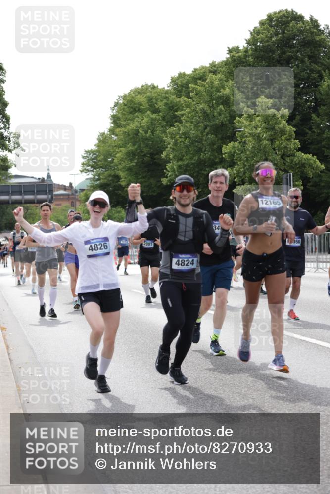 29.06.2025 - hella hamburg halbmarathon Jannik Wohlers http://msf.ph/oto/8270933 29.06.2025 10:33:53 Lombardsbrücke 1672, 2265, 2412, 2464, 2496, 2510, 2511, 2801, 2933, 3145, 3829, 3848, 4824, 4826, 5609, 6105, 6571, 6574, 7324, 7329, 8349, 8965, 9379, 10360, 10564, 11432, 11668, 11872, 12165, 12896, 13437, 13747, 13957, 14047, 14058, 14854, 14855, 14918, 14919, 15793, 15983, 16115, 16578, 16919, 17105, 17230, 17650, 17789, 18044, 18941 meine-sportfotos.de