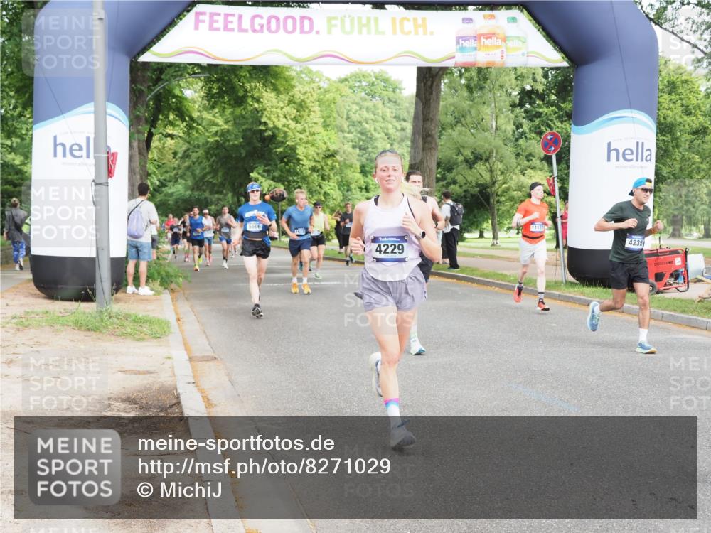 29.06.2025 - hella hamburg halbmarathon MichiJ http://msf.ph/oto/8271029 29.06.2025 10:31:16 Zwischen KM18-KM19 1353, 2653, 4229, 4235, 7448, 7635, 7734, 7765, 9364, 10216, 11177, 11907, 12327, 15233, 17733, 17864, 17911, 18274, 18449, 18659, 18920, 18987, 19090 meine-sportfotos.de