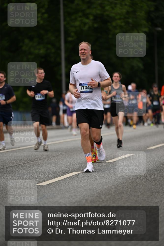 29.06.2025 - hella hamburg halbmarathon Dr. Thomas Lammeyer http://msf.ph/oto/8271077 29.06.2025 10:36:02 Kennedybrücke 1235, 1292, 2672, 3358, 3752, 4314, 4877, 4924, 5496, 5601, 5658, 5743, 6344, 7295, 7334, 7344, 7570, 7695, 7816, 7898, 8304, 8538, 8757, 9478, 9604, 9882, 10421, 10653 meine-sportfotos.de