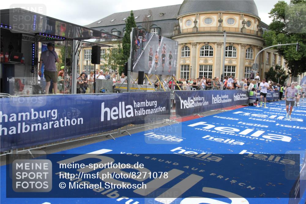29.06.2025 - hella hamburg halbmarathon Michael Strokosch http://msf.ph/oto/8271078 29.06.2025 10:53:13 Ziel 2111, 2208, 3059, 4121, 7383, 7864, 8273, 8361, 9537, 14323, 16929, 16986, 19208 meine-sportfotos.de