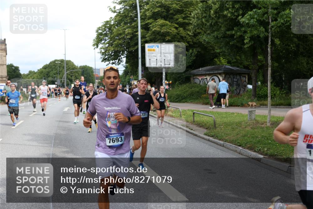 29.06.2025 - hella hamburg halbmarathon Yannick Fuchs http://msf.ph/oto/8271079 29.06.2025 10:36:59 20KM 1209, 1312, 1700, 1903, 2233, 3523, 4235, 4823, 5436, 6721, 6770, 7035, 7363, 7448, 7693, 7734, 7765, 7865, 9833, 10216, 10469, 11907, 12098, 13446, 13483, 13709, 13725, 14811, 15095, 15175, 15270, 15297, 15301, 16295, 16333, 16507, 16626, 16660, 16677, 17000, 17016, 17177, 17363, 17637, 17864, 18330, 18559, 18632, 18680, 18920 meine-sportfotos.de