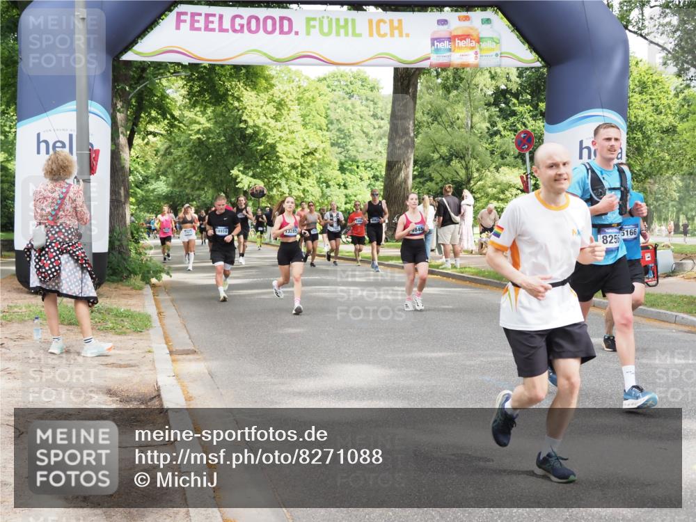 29.06.2025 - hella hamburg halbmarathon MichiJ http://msf.ph/oto/8271088 29.06.2025 10:55:50 Zwischen KM18-KM19 5166, 8256, 8563, 15369, 16687, 18189, 18910 meine-sportfotos.de