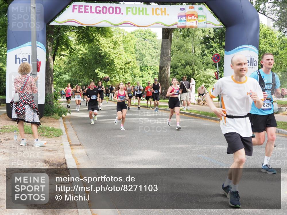 29.06.2025 - hella hamburg halbmarathon MichiJ http://msf.ph/oto/8271103 29.06.2025 10:55:50 Zwischen KM18-KM19 5166, 8256, 8563, 15369, 16687, 18189, 18910 meine-sportfotos.de